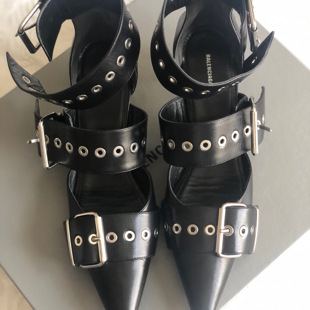 Balenciaga Belt Buckle stiletto leather pump 37.5